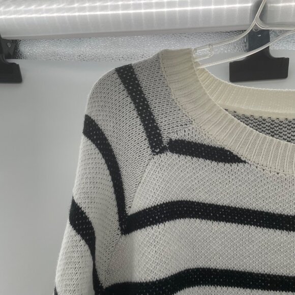 Wanna B Women's Cheetah Print Pullover Sweater Long Sleeve Size Large - Picture 4 of 9